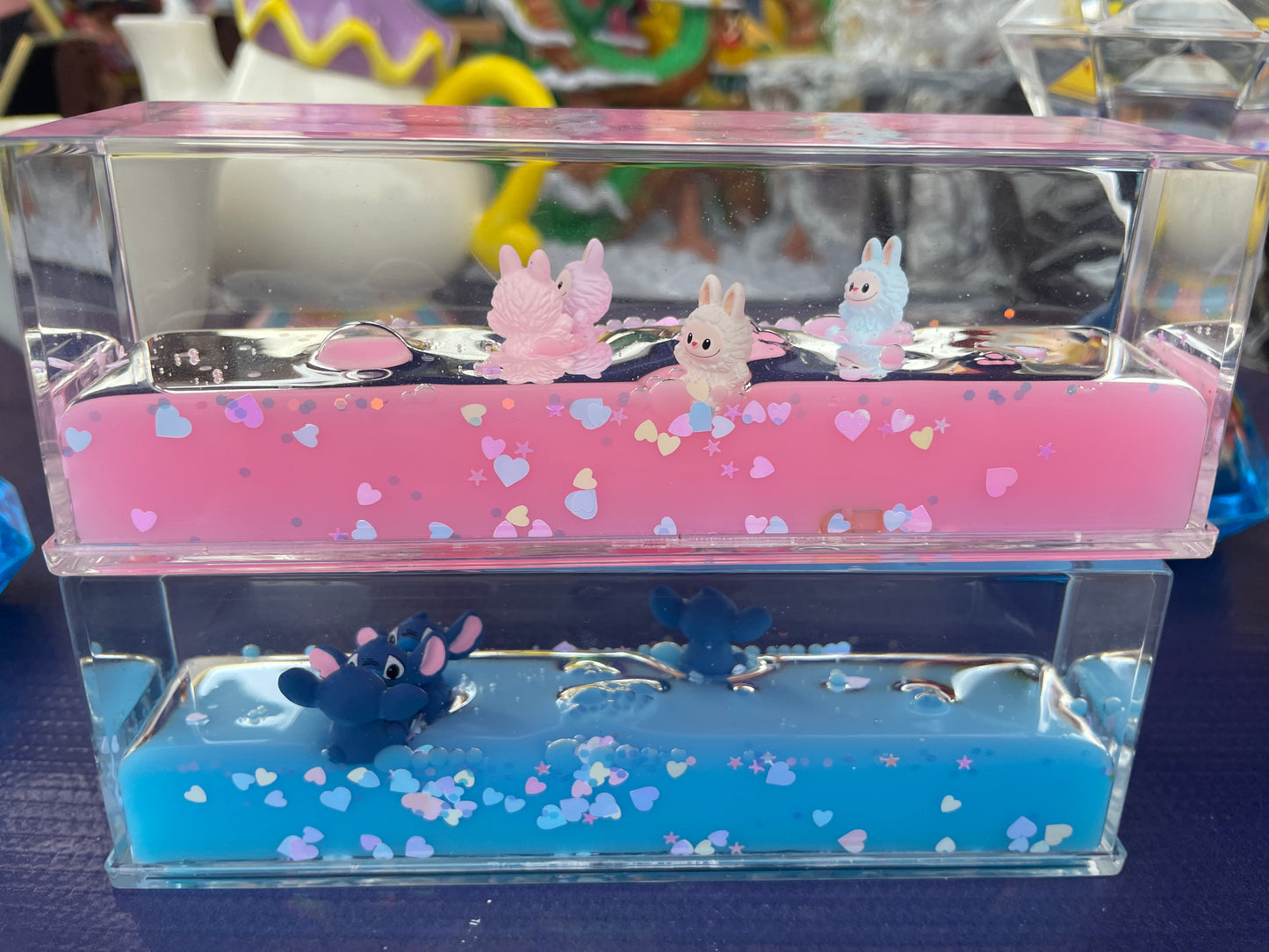 Muñequitos Flotantes en agua