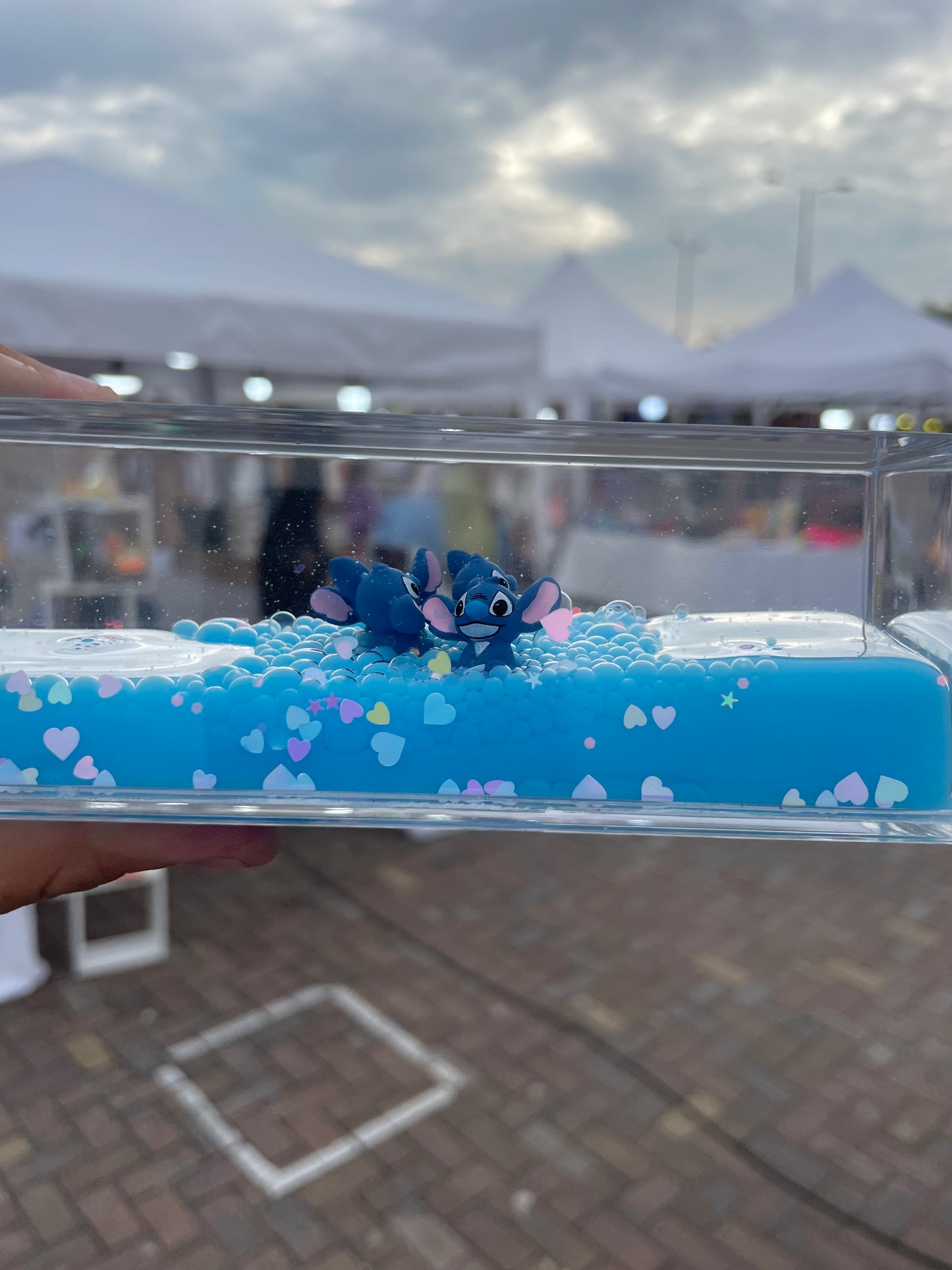 Muñequitos Flotantes en agua